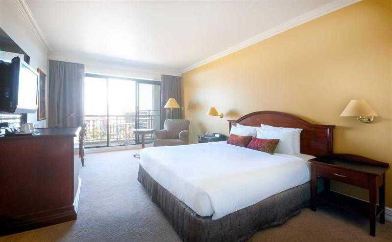 Hotel Visy Dior Baulkham Hills Exterior foto